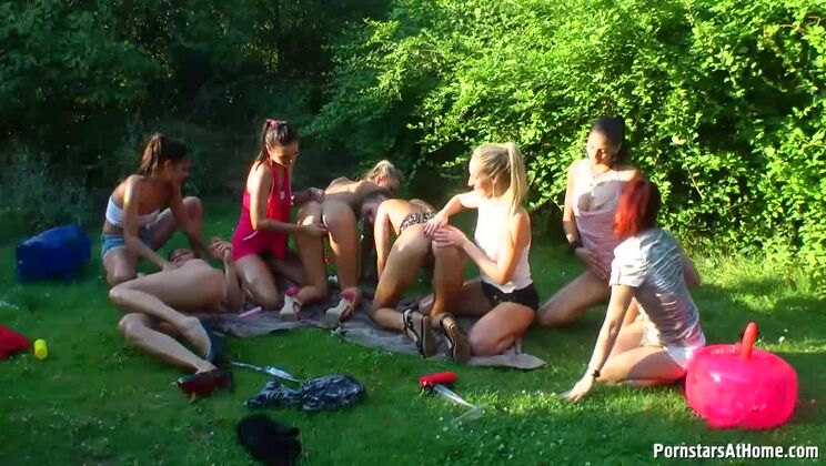 [Tainster] - Blonde And Redhead Sluts Outdoor - Kari - Victoria Puppy - Jenny Simons - Leila Smith - Rachel Evans - Donna Joe - Kitty Jane