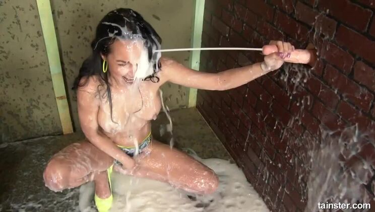 [Tainster] - Francys Belle Plays Solo And Covers Her Body In Creamy Fun - Francys Belle