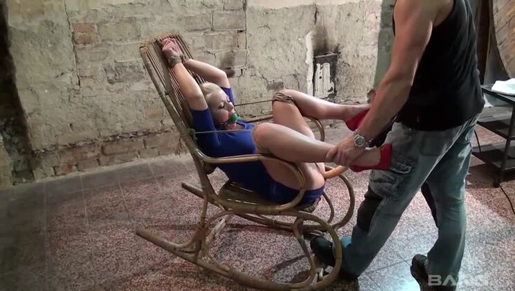 Melanie Crush Submits To Dom With Fucking Machine