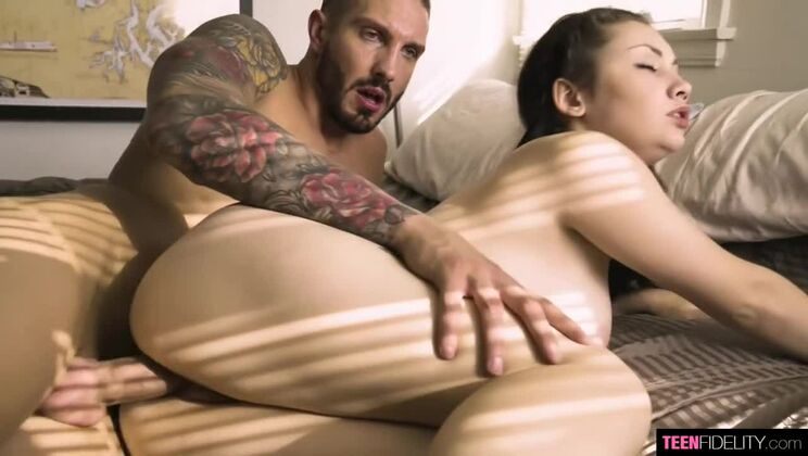 [TeenFidelity] - Quinton James Takes On Hairy Lenna Lux - Lenna Lux - Quinton James - Leena Lux