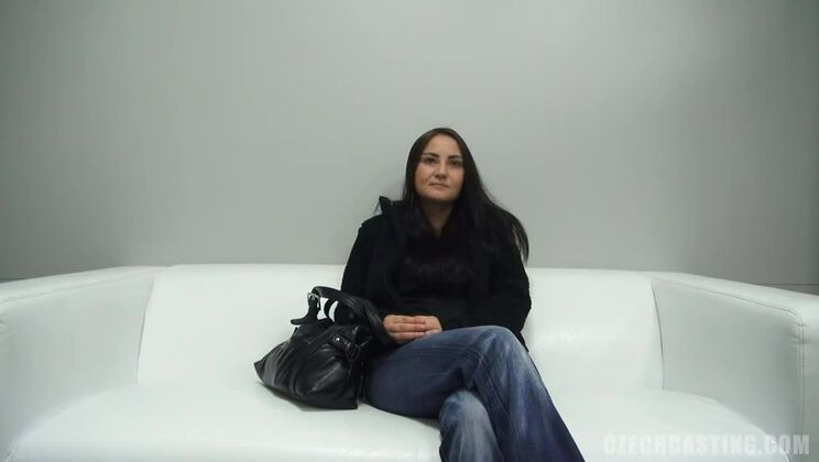 Casting Czech Brunette Babe Ingrid