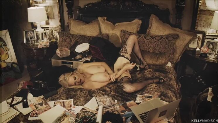 [KellyMadison] - Halloween Night with Kelly Madison - Kelly Madison