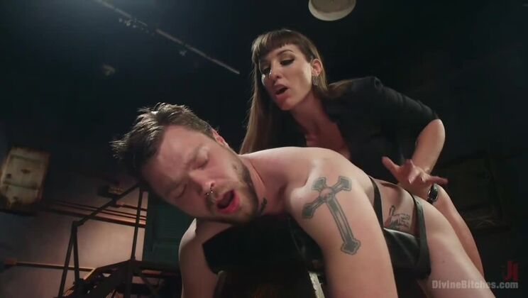 [DivineBitches] - Pussy Licking with Mistress Kara