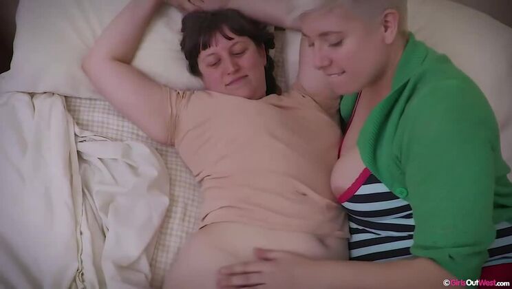 Big Tits Blonde Charlee and Violette Play