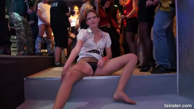 Lick and Suck - Party Girls Vivien, Welli, and Lucy Bell