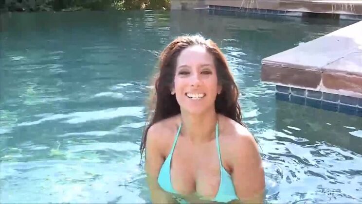 Sultry Texan Voyeur - Beautiful Girl Zoey 10