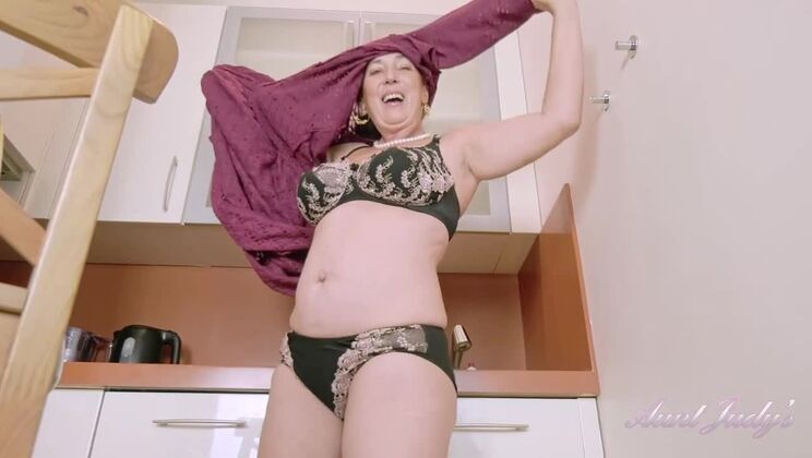 Esmerelda in High Heels and Big Tits Gets Naughty