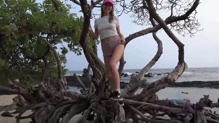 [ATKGirlfriends] - Beach Fingering with Jill in Hawaii - Jill Kassidy