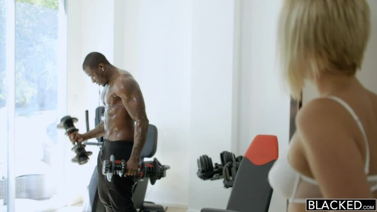 [BLACKED] - Cheating Wife Gets Pussy Licked by Black Lover