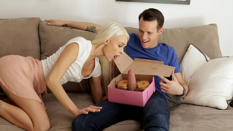 [StepSiblingsCaught] - Handjob and Hardcore with Blonde