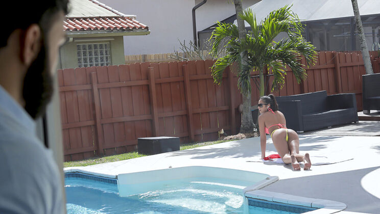 [FamilyStrokes] - Stepfamily Pool Secrets