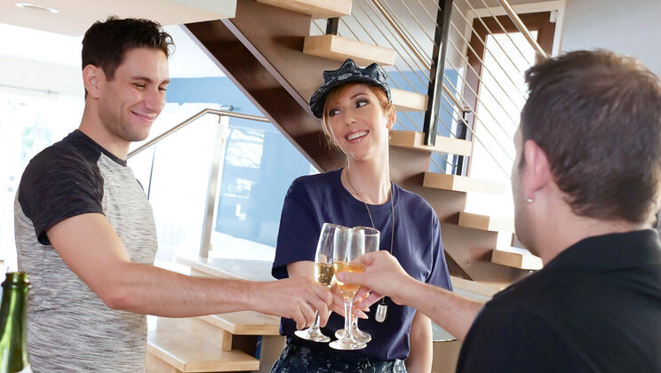 [FamilyStrokes] - Lauren Phillips: Star Spangled Step Seduction