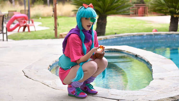 [TeenPies] - Logan Pierce Dragon Fuck