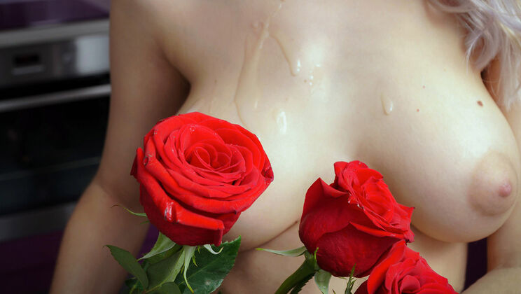 My Sexy Busty Girlfriend Eva