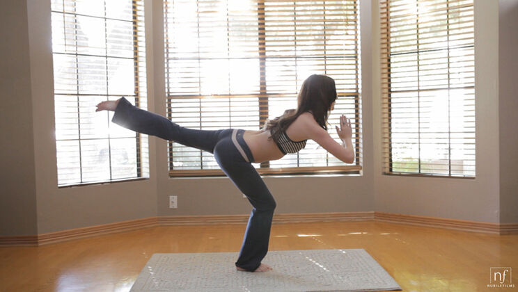 [GirlsOnlyPorn] - Brunette Babe Jayden Taylors in Anal Masturbation