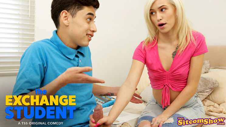 [ThatSitcomShow] - Short Hair and Fair Skin Delight - Kiara Cole