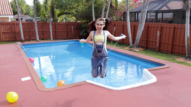 Teen Petite Kandi's Big Debut