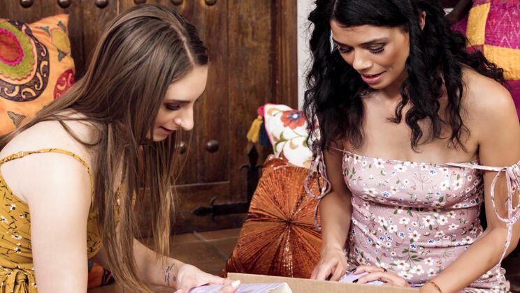 [WebYoung] - Box Fresh Lesbians: Penelope and Harley