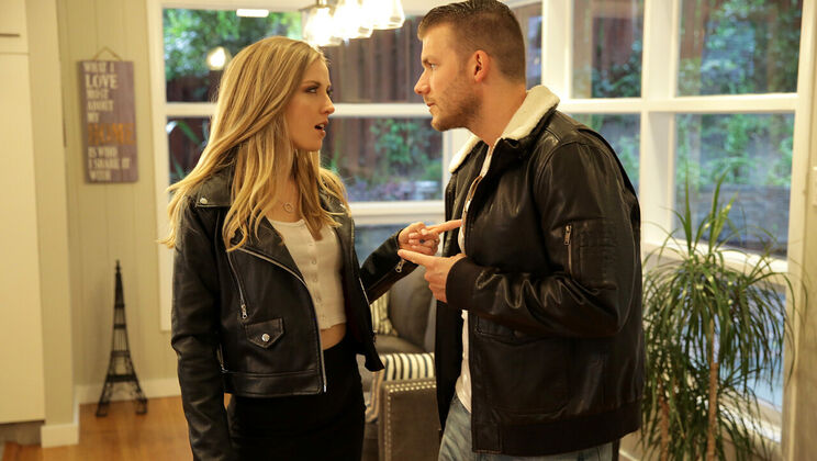 Codey Steele fucks Karla Kush with Medium Tits