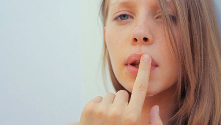 [WowGirls] - Lonely Gloria Plays Alone - Gloria