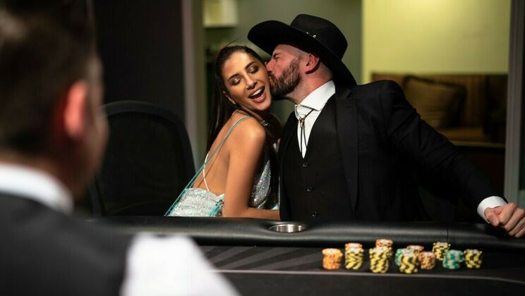 [Babes.com] - Fucked In The Hotel Room