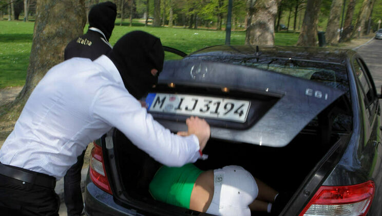 [ElegantRaw] - Blowjob Queen Gets Double Fucked - Debbie White