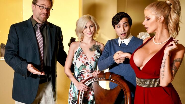 [Brazzers] - Foot Action with Blonde Beauties