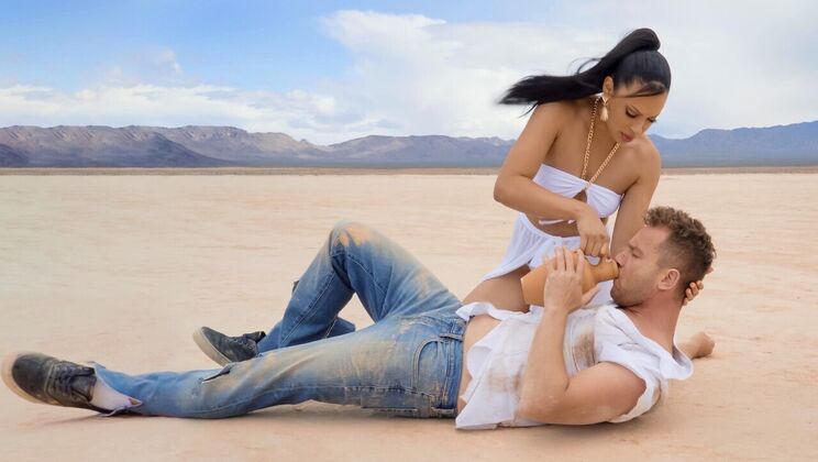 [Brazzers] - Thirsty for Blonde Pussy