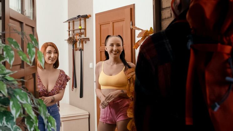 [MomsBangTeens] - Sucking At Home