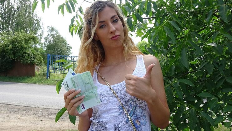 Shona Gets Caught in Public Sex Act