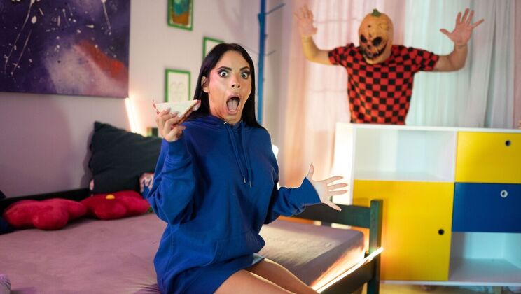 [FakeHubOriginals] - Anal Halloween Surprise with Max and Megan