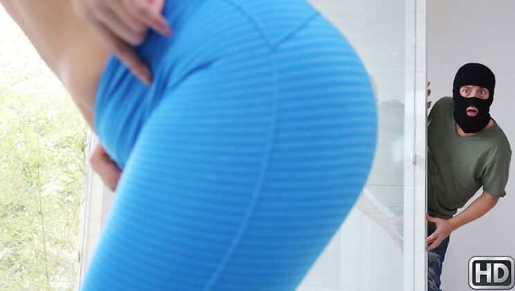 [BigNaturals] - Tattooed Blonde Shower Fun