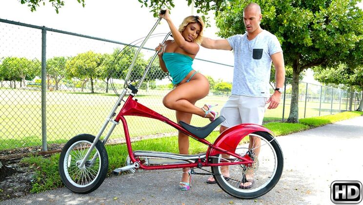 [8thStreetLatinas] - Trimmed and Teased with Ally Berry - Sean Lawless - Ally Berry