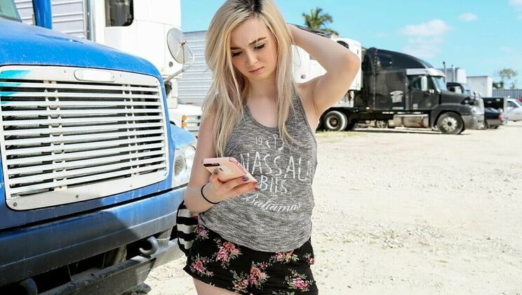 [StrandedTeens] - Jesse Black FUCKS Blonde Teen for Ride