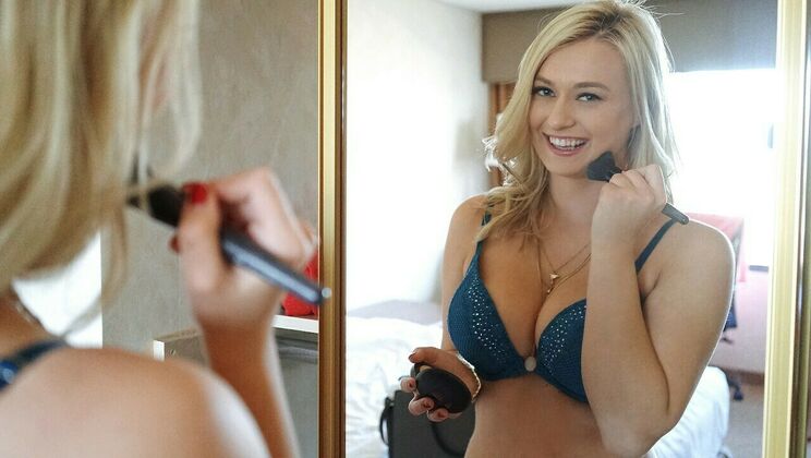 [IKnowThatGirl] - Natalia Starr Deepthroat - Natalia Starr