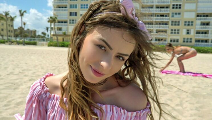 [MOFOSLab] - Blonde Beach Bombshell's Secret Garden - Tony Rubino - Alex Blake