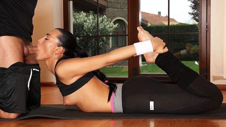 [FitnessRooms] - European Beauty Anna Rose in Doggystyle - Anna Rose - George Uhl