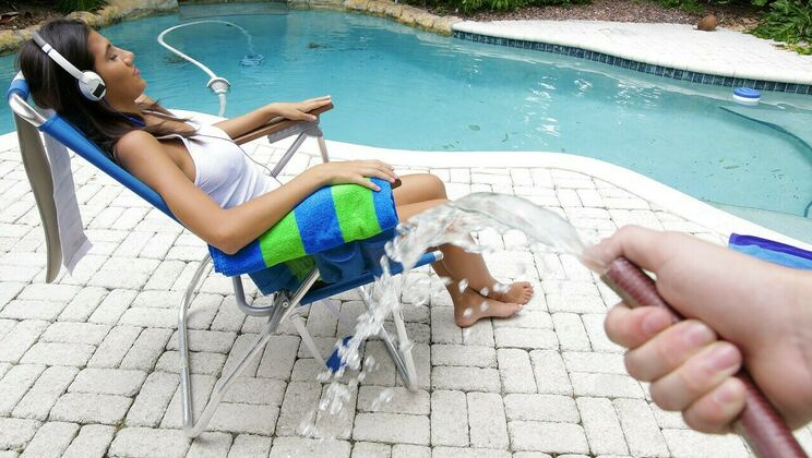 [LatinaSexTapes] -  Amateur Latina Victoria Valencia Gets Pranked and Fucked  - Victoria Valencia