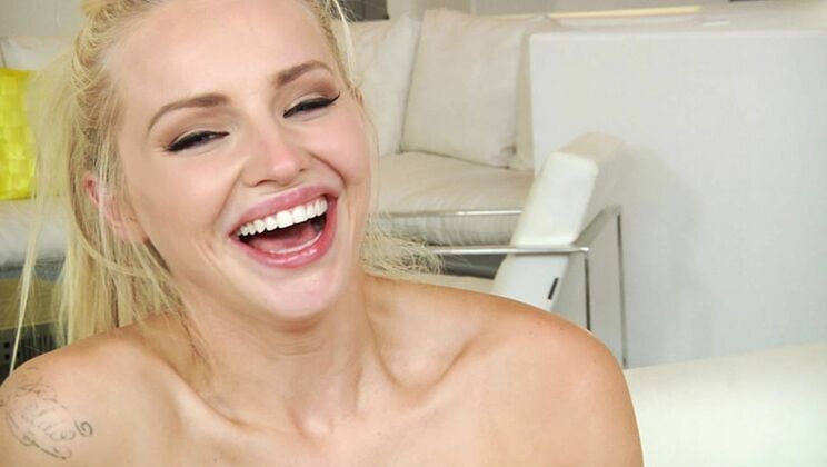 BTS with Petite Pornstar Staci Carr