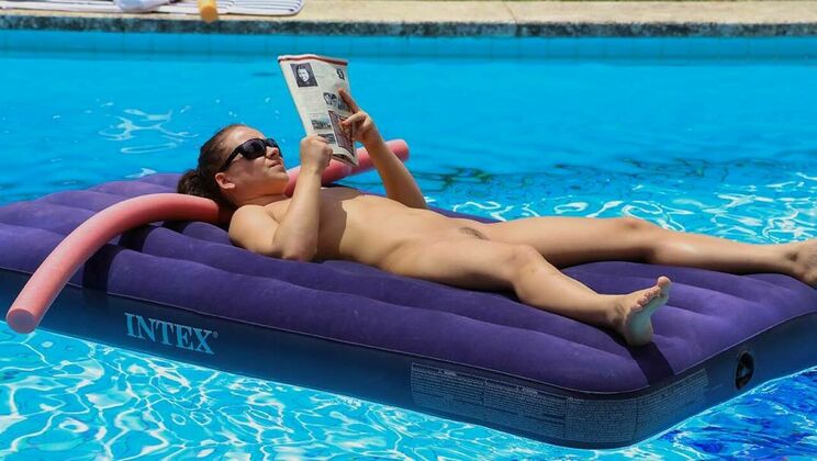 Cumshot Cutie's Summer Adventure