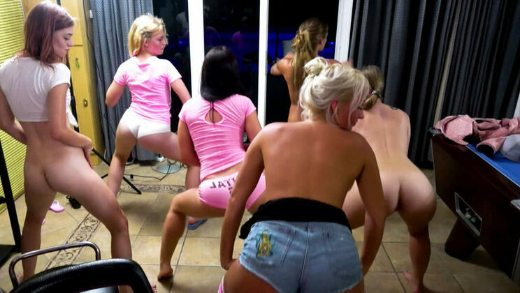 [SummerSinners] - Blonde Bombshells and Teen Hardcore - Wendy Moon - Katy Rose - Daisy Lee - Lady Bug - Jarushka Ross - Silvia Dellai - Alice Nice - Tereza