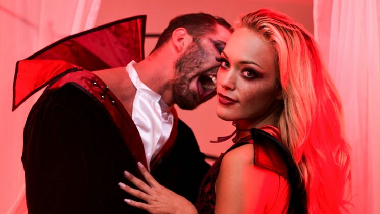 [EroticaX] - Midnight Vampire Kisses - Quinton James - Mylene Monroe