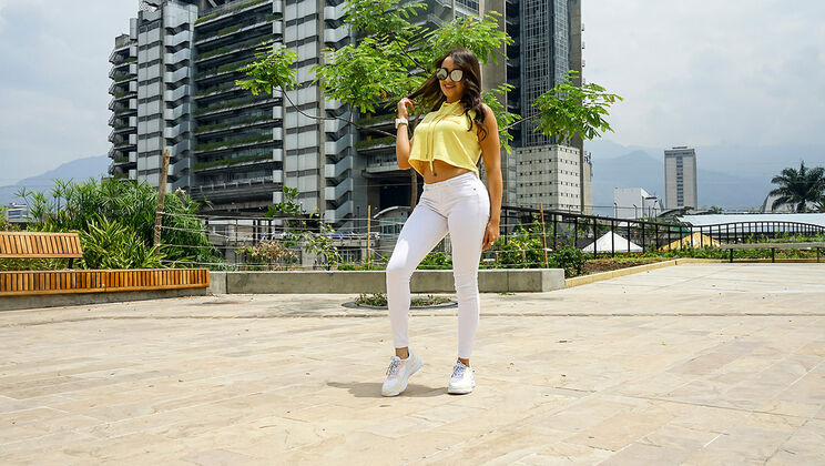 [Oyeloca] - Asses And Shades Latina Style - Mario Leon - Cameron Bell