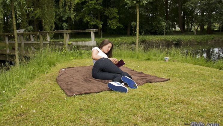 [Oldje] - Hugo Takes Savanah on a Wild Ride!