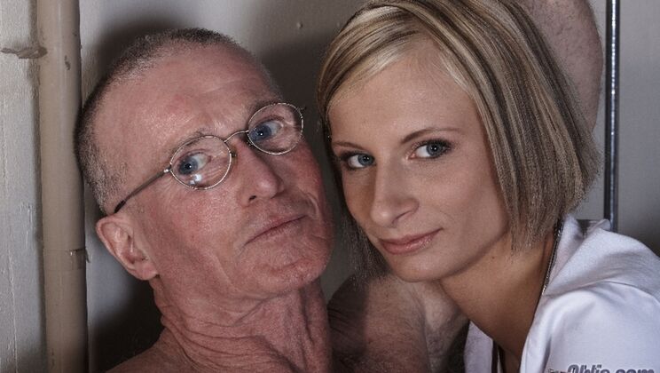 [Oldje] - Blonde Pussy Gets Licked