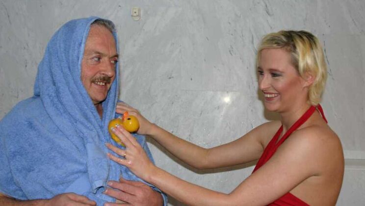 [Oldje] - Lick and Swallow with Irenne