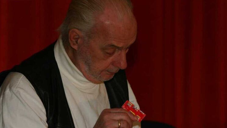 [Oldje] - Young Blonde Enjoys Safe Sex - Sicke - Petitte Gold