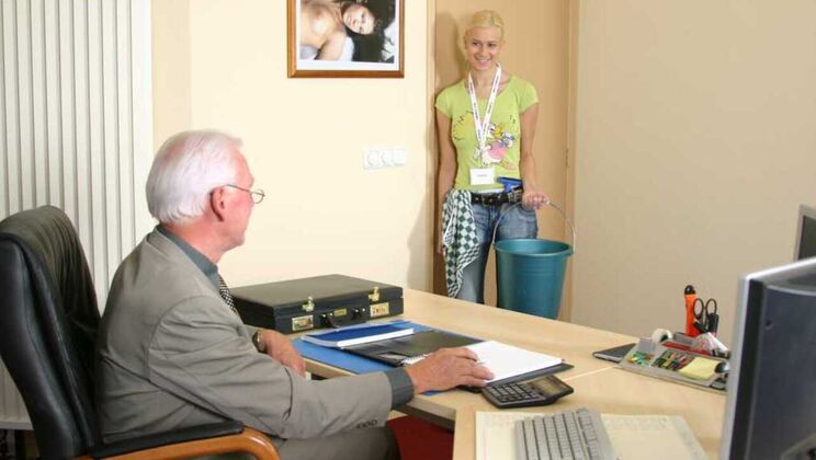 [Oldje] - The Blonde Seductress Maid