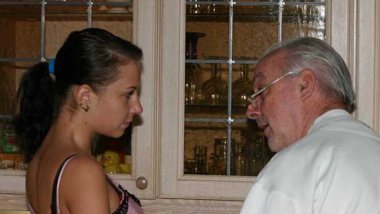 [Oldje] - Natural Tits Kitchen Maid