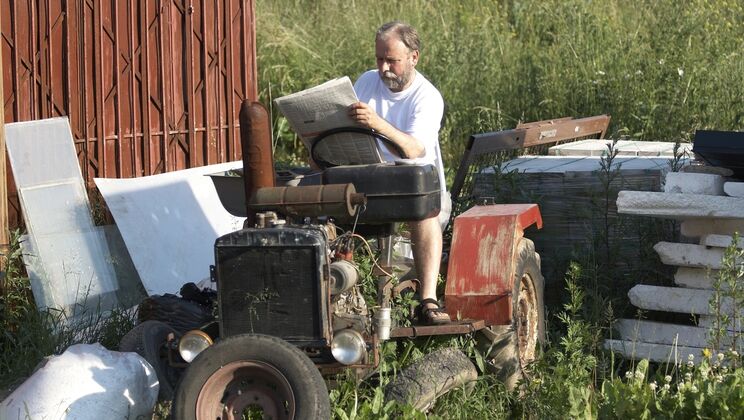 [Oldje] - Tattooed Blonde Temptress and Her Toyboy - Luciana - Rick